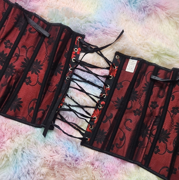 Red and Black Underbust Corset - Picture 4 of 5